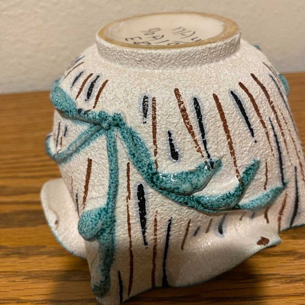 E&R Italian Tuscan Style Leafy Ceramic Pottery Planter White Granulated Finish - Picture 10 of 14